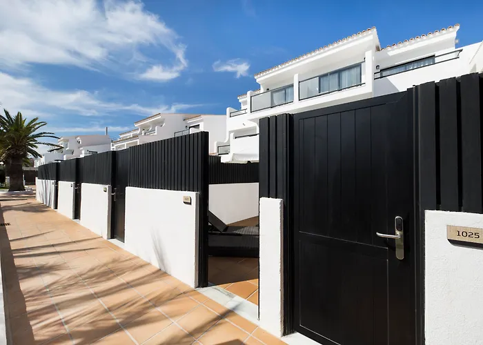 Fergus Style Bahamas (Adults Only)